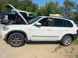 2012 BMW X5 - Exterior Side Driver Image